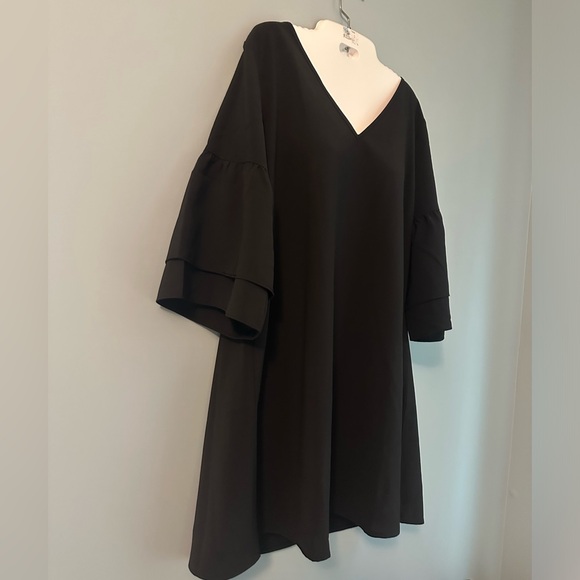 Cupshe Vneck Ruffled flared half sleeve short Dress size Medium NWT - Picture 6 of 12